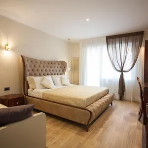 https://casa-di-lucia.hotelinveneto.com
