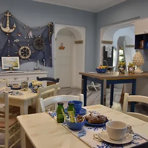 Marina Blu Bed & Breakfast
