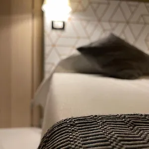 https://lion-guesthouse.it-lombardy.com