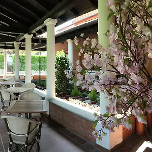 Casa Emmaus , Maccagno Italia